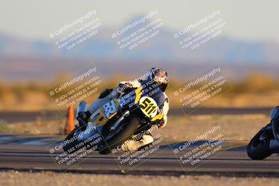 media/Jan-21-2023-CVMA (Sat) [[b9eef8ba1f]]/Race 13 500 Supersport-350 Supersport/